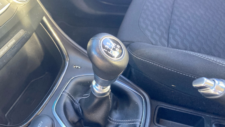 Ford Puma 1.0 EcoBoost Hybrid mHEV 155 Titanium 5dr Petrol Hatchback